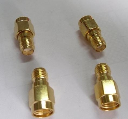 Conectores coaxiales plateados oro del ISO SMA RF con impedancia de 50 ohmios