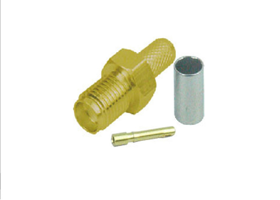 50 varón de cobre amarillo del ohmio SMA al adaptador de ángulo recto femenino de SMA RF